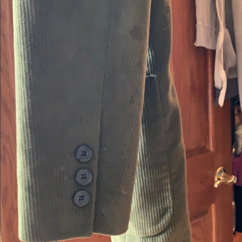 Blazer - Picture 3 of 3